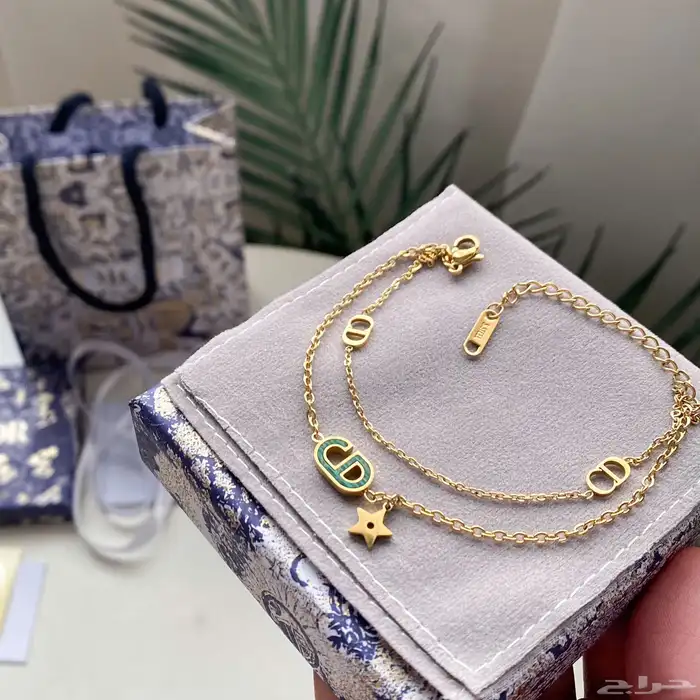 اساور ماركات 19