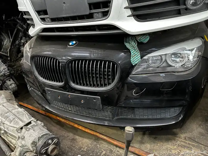 قطع غيار بي ام دبليو bmw جميع الفئات وارد اليابان 1