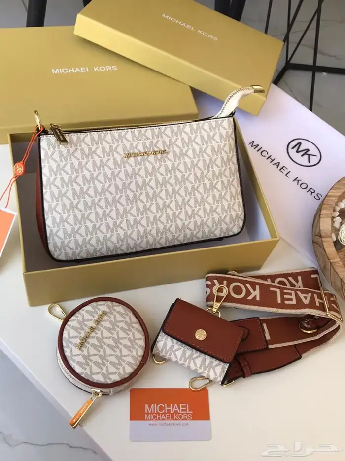 شنط مايكل كورس وكارولينا هريرا 24