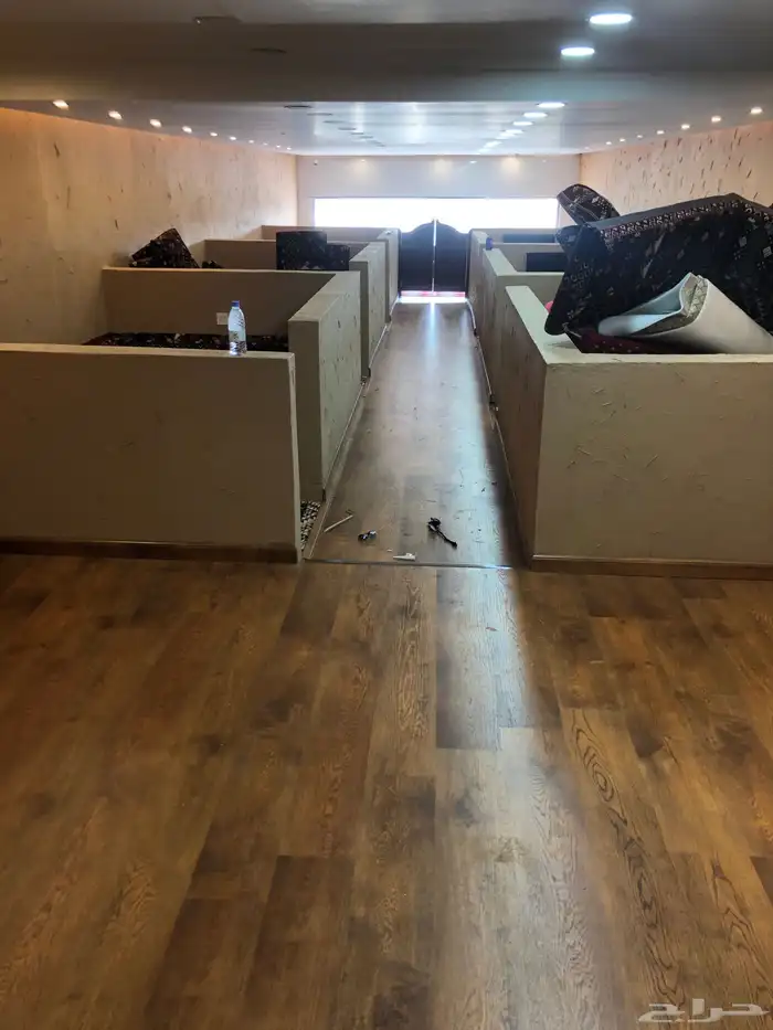 باركيه صيني موصفات المانيا 65   شامل التركيب والاكسسورات 65