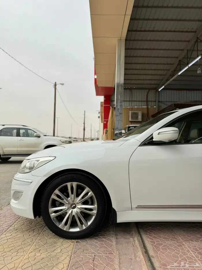 جنسس 2013 سعودي (( تم البيع )) 10