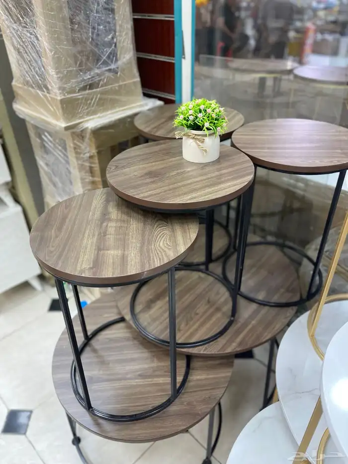 طاولات حديد 2