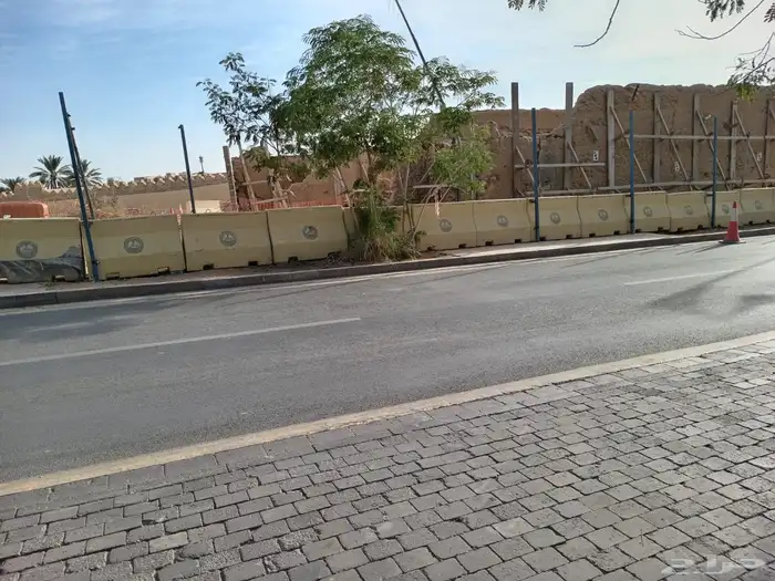طباعة فيستات ملابس يونيفورم وتطريز 15