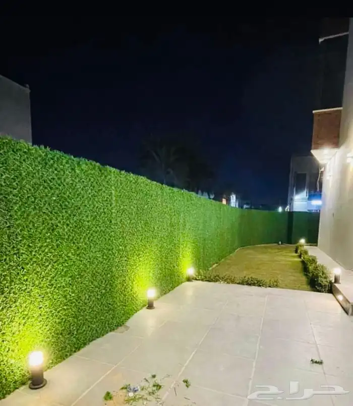 حاجز وساتر عشبي للحدائق والاستراحات 12