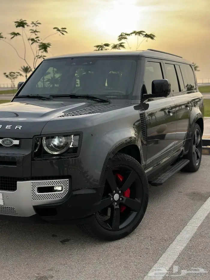 ديفندر 130 فريست اديشن ( تم البيع ) 5