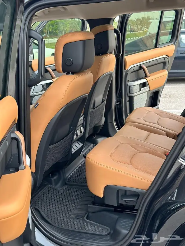 ديفندر 130 فريست اديشن ( تم البيع ) 21