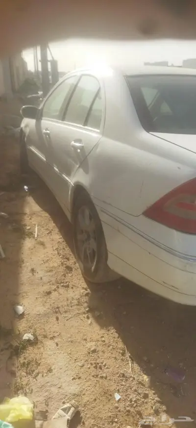 مرسيدس c200 تشليح وقطع غيار 3