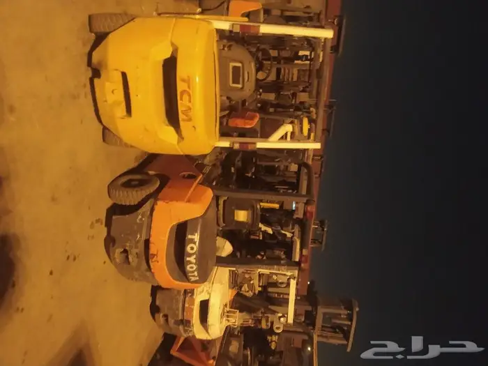 رافعات شوكيه فوركلفت وكرينات للايجارforklift crane 4