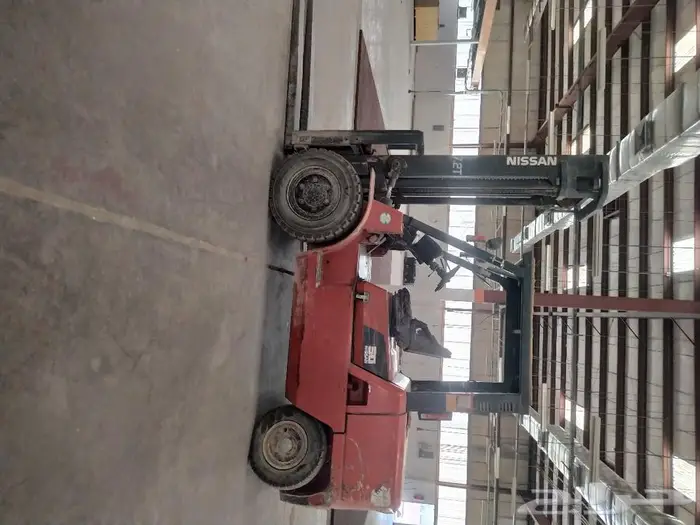 رافعات شوكيه فوركلفت وكرينات للايجارforklift crane 5
