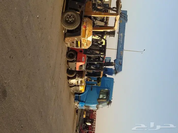 رافعات شوكيه فوركلفت وكرينات للايجارforklift crane 14