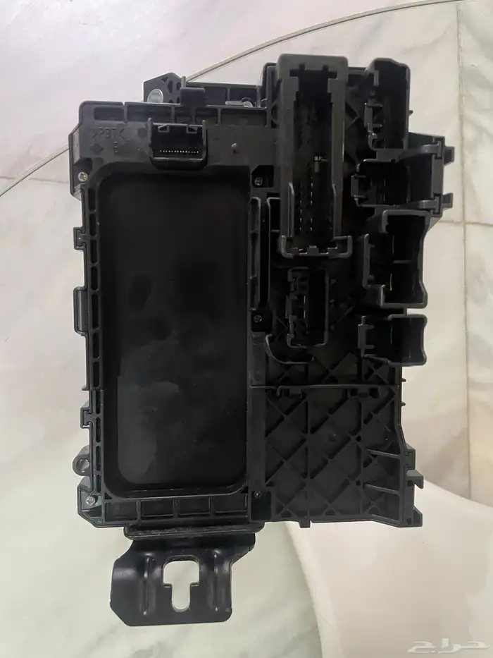 علبة فيوزات لكزس 460 LS 1