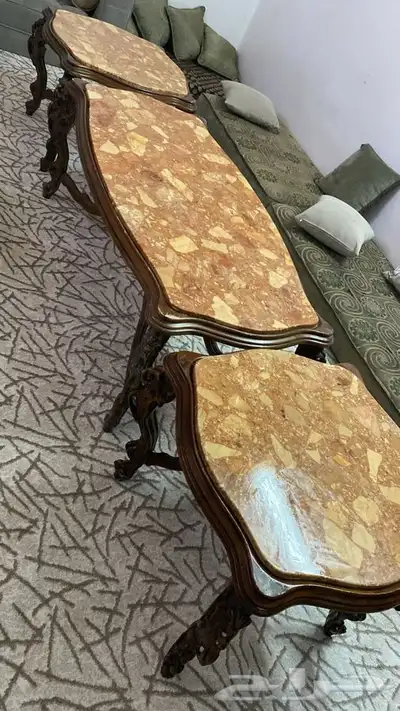 ثلاث طاولات نوع فاخر من الخام والخشب التقيل 3