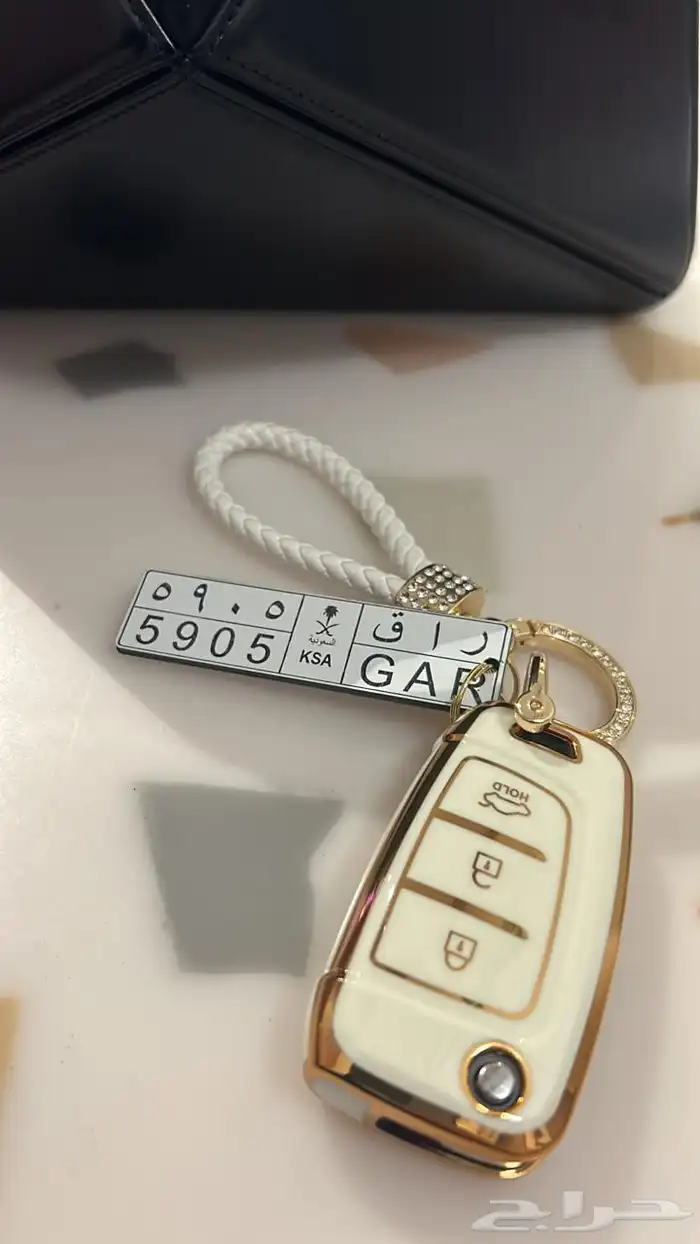 ميداليات لوحة سيارة حفر ليزر 2