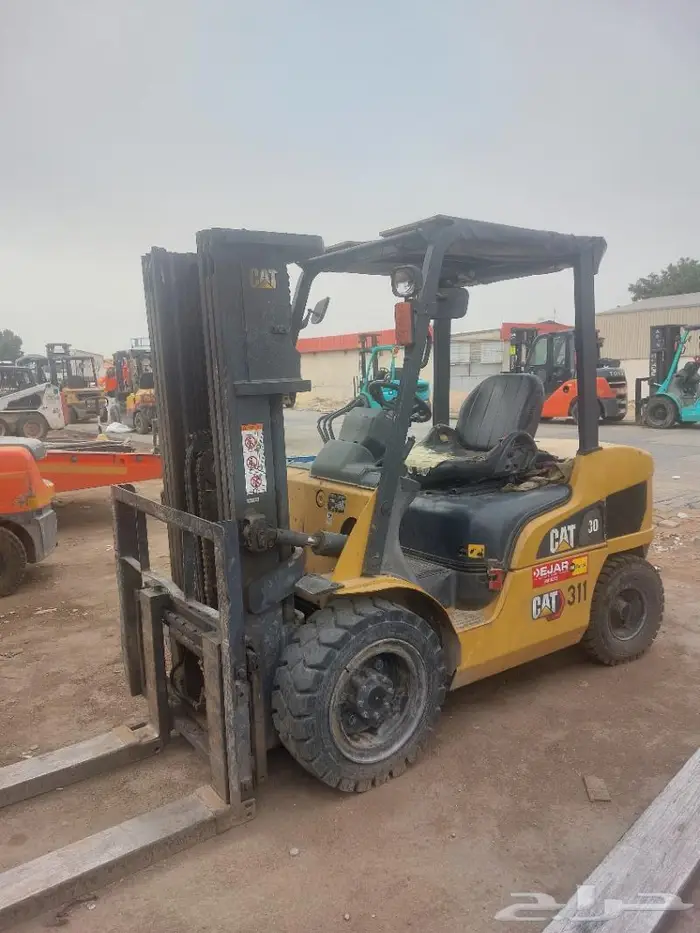 رافعه فوركلفت شوكه سكينه forklift للإيجار في الرياض 3
