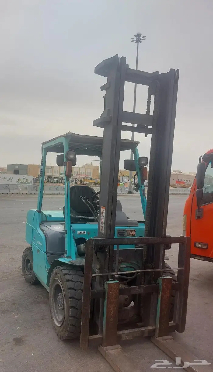 رافعه فوركلفت شوكه سكينه forklift للإيجار في الرياض 2