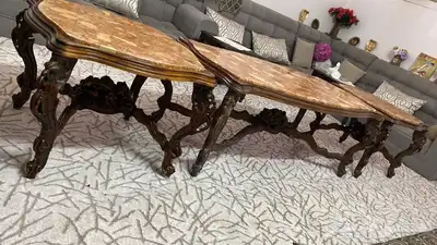 ثلاث طاولات نوع فاخر من الخام والخشب التقيل 4