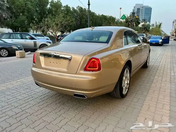 رولز رويس قوست فل كامل سعودي 4 أزرار 4