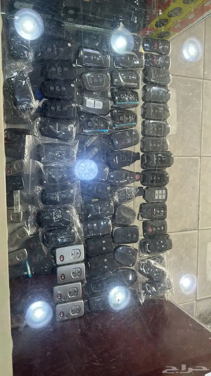العتيبي للمفاتيح برمجه جميع انواع السيارات 6