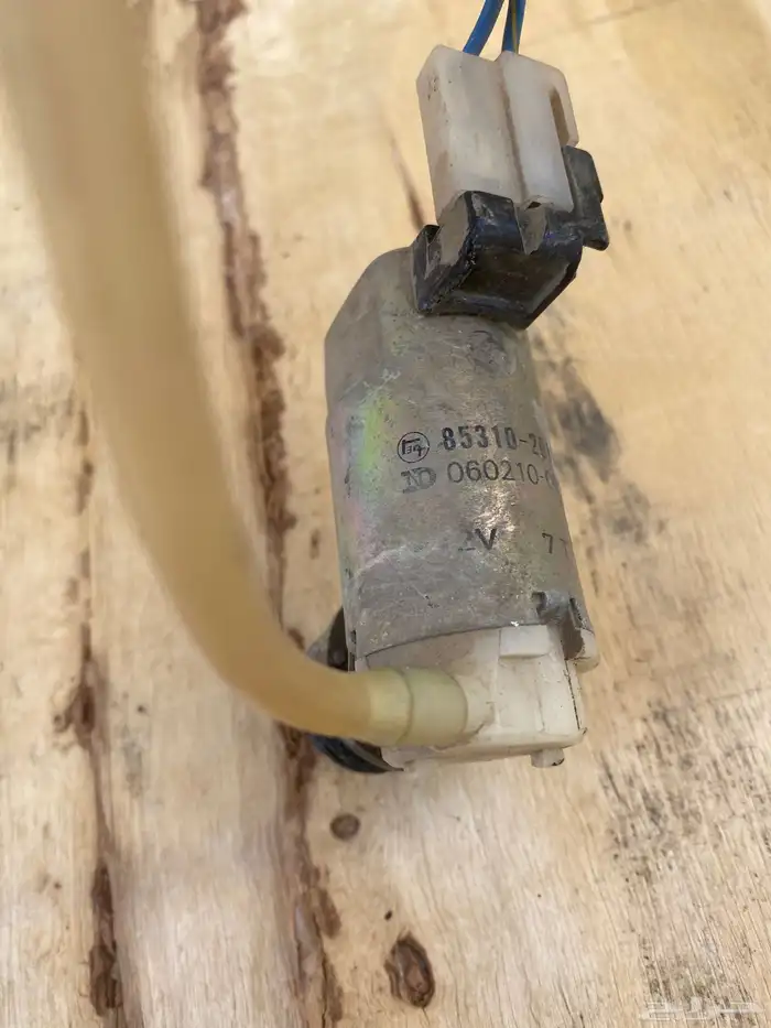 اغراض هايلكس قديمه 5