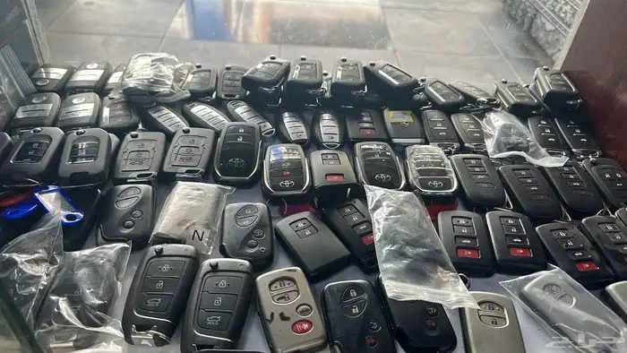 العتيبي للمفاتيح برمجه جميع انواع السيارات 5