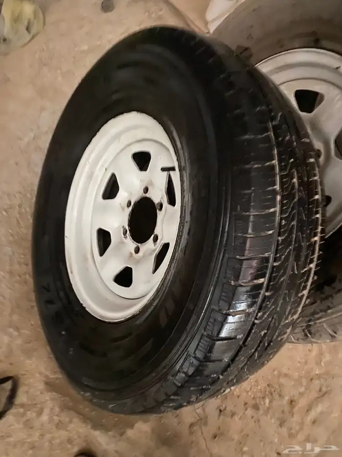 جنوط مع كفرات حق نيسان ديزل 1