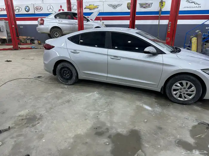 ورشة   ميكانيكا   كهرباء   سمكرة   صناعية   رش   بويه 24