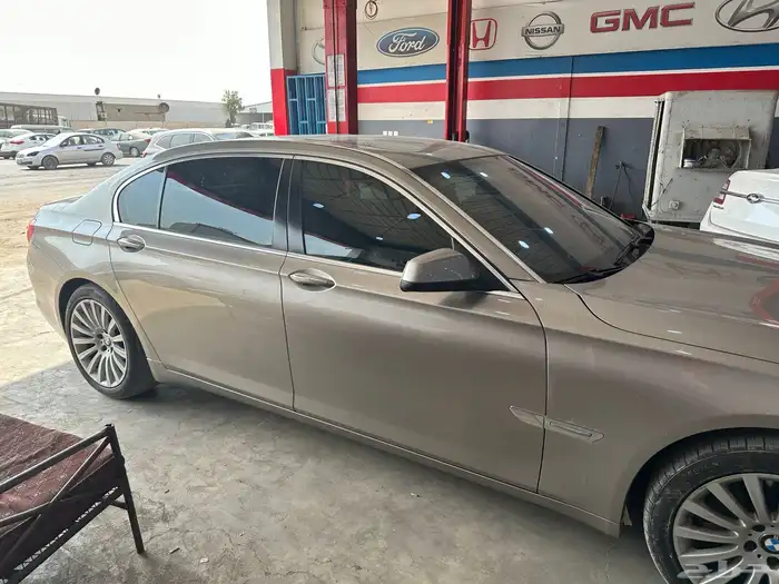 ورشة   ميكانيكا   كهرباء   سمكرة   صناعية   رش   بويه 20