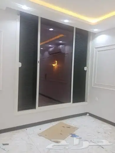 نوافذ   شتر روول للسحاب   نوافذ   دبل جلاس 7
