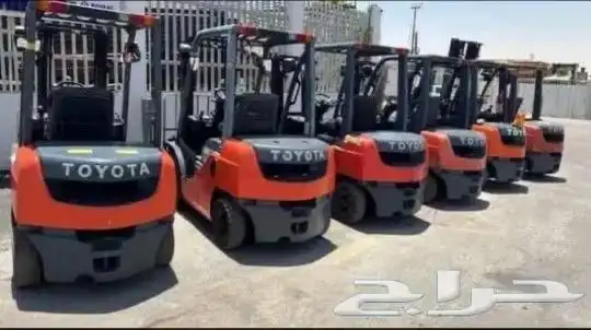 رافعة شوكية فوركلفت للايجار اليومي والشهري تاجير رافعات 3