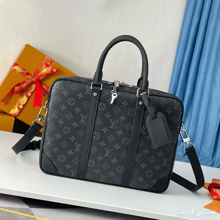 حقائب أعمال ولاب توب ماركات عالمية 13