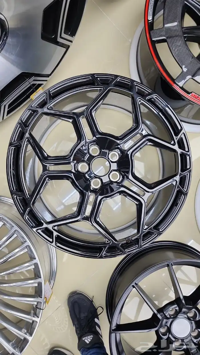 جنوط ديفندر مقاس 22 و23 موديل 2024 18