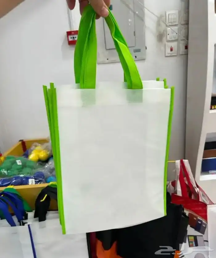 بوكسات أكياس ملونة عبايات ستكر ليبل قماش لوقو تاق كروت 64