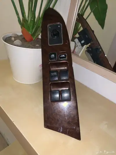 مفاتيح زجاج السائق نيسان جلوريا 0