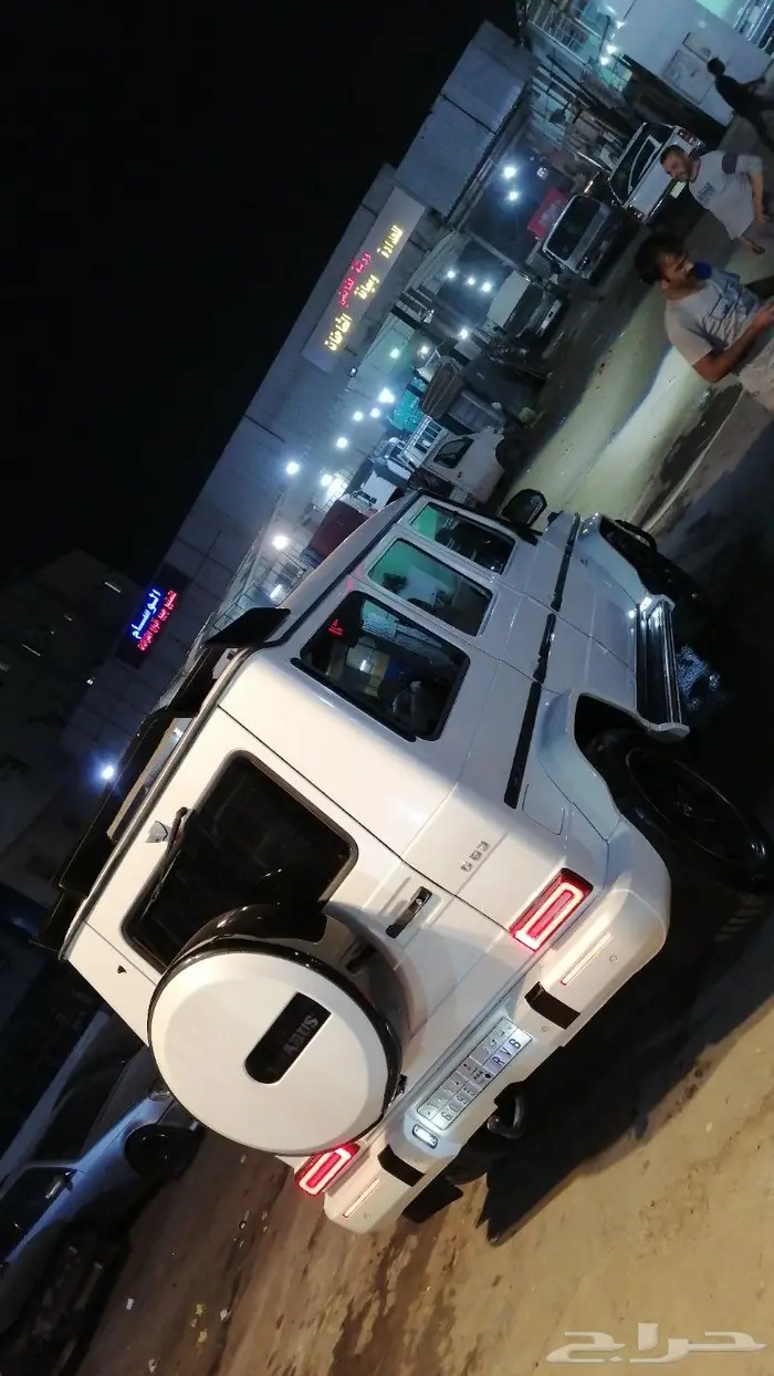 تعديل مرسيدس C إلى 63 AMG 38