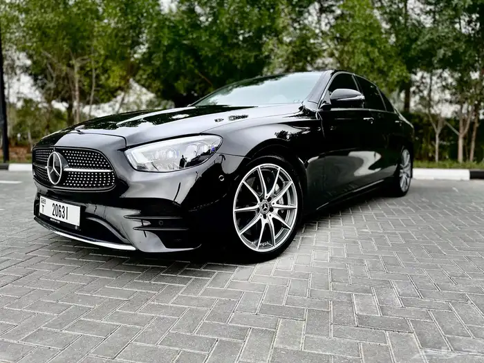 مرسيدس E350 الموديل 2022 اعلى مواصفات 0