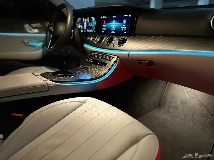 مرسيدس E350 الموديل 2022 اعلى مواصفات 2