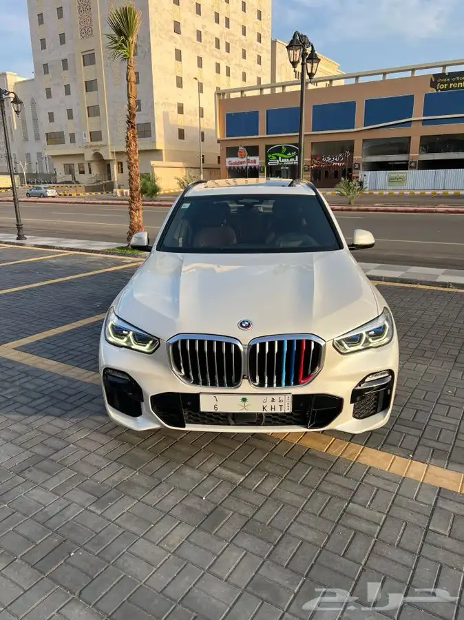 ( مباع )بي ام X5 موديل 2019 مواصفات خاصه 1