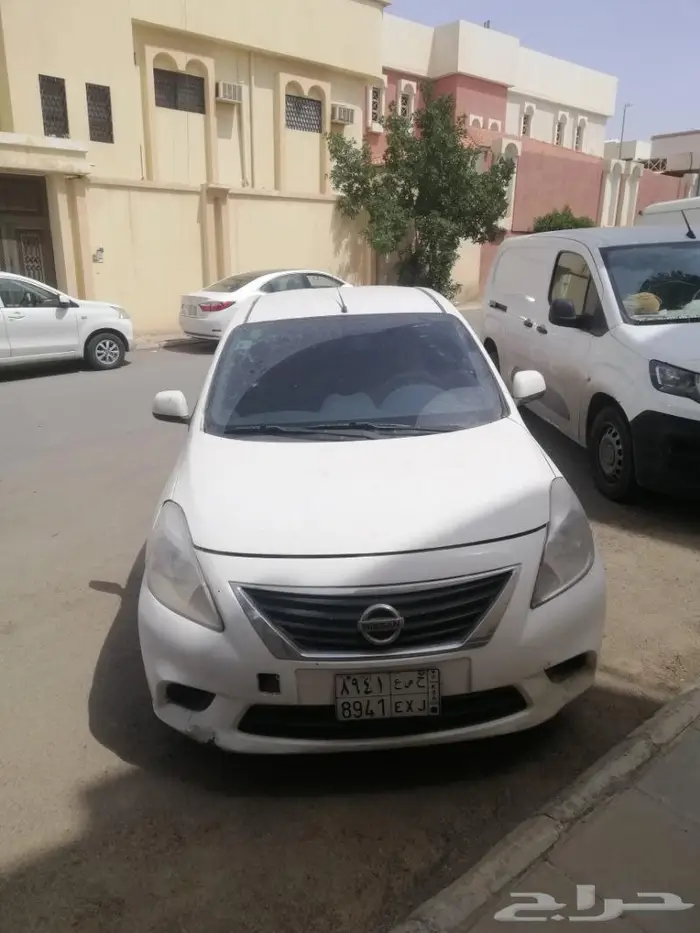 نيسان صني 2014 نظيف للبيع او للبدل المناسب 1