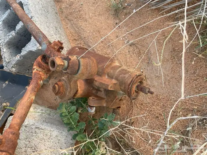قطع غيار جمس صالون 93 7
