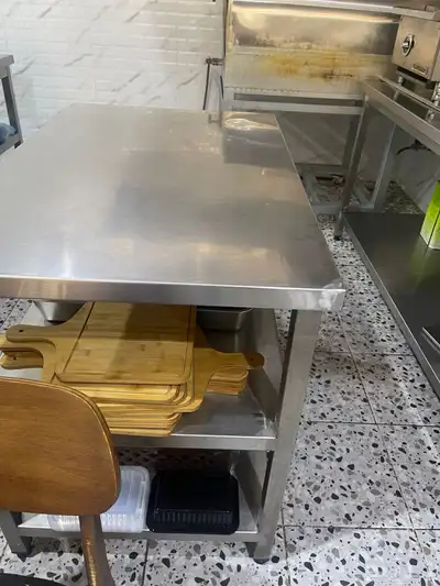 بيع معدات مطعم. 3