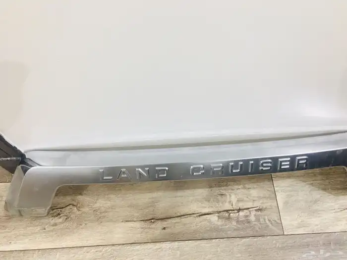 زينة سيارة لاند كروزر 2021 4