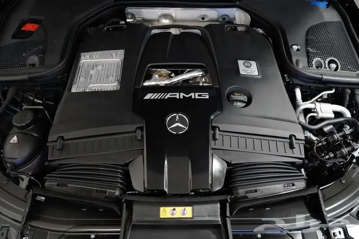 مرسيدس GT 63 Carbon Fiber موديل 2024 (جديد) 10