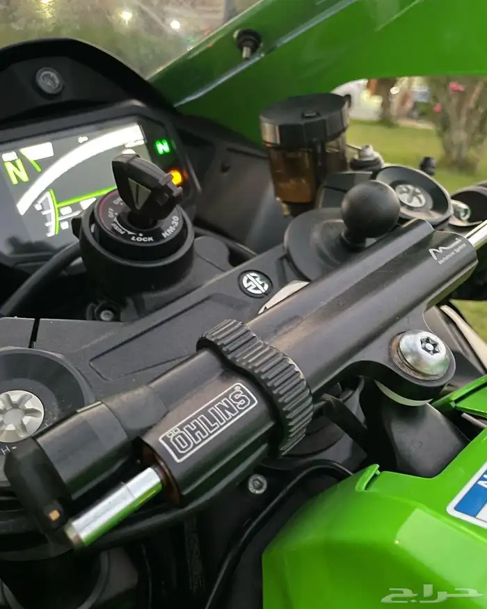 KAWAZAKI ZX10R 11