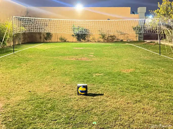 ملعب كرة طائرة للايجار والبيع 3