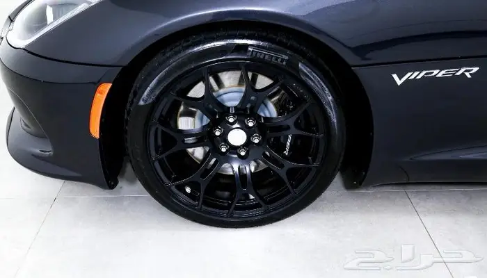 دودج فايبر Viper SRT موديل 2016 (مستعمل) 8