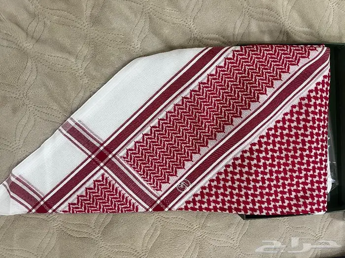 اشمغة العطار وجيفنشي 4