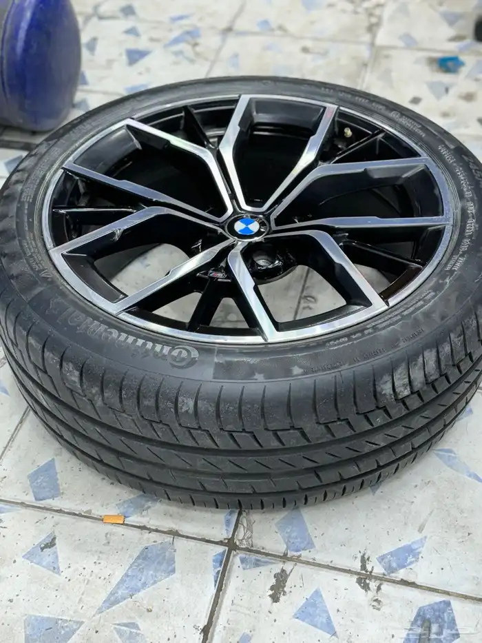 جنوط وكفرات بي ام دبليو الفئة الخامسة 2023 17