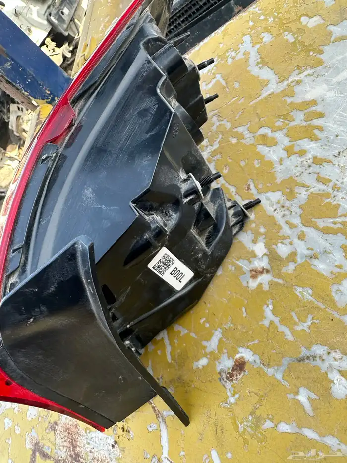 سيراتو2023 شمعات امامي وسطبات خلفي 10