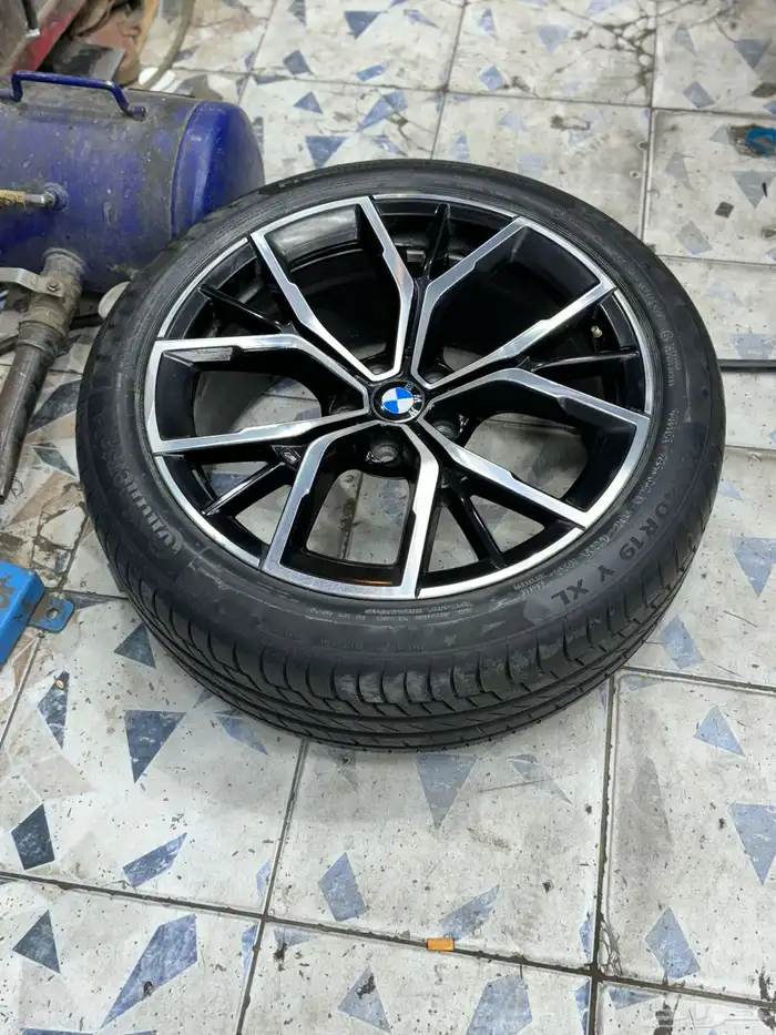 جنوط وكفرات بي ام دبليو الفئة الخامسة 2023 19