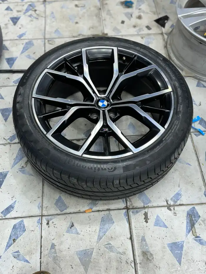 جنوط وكفرات بي ام دبليو الفئة الخامسة 2023 18